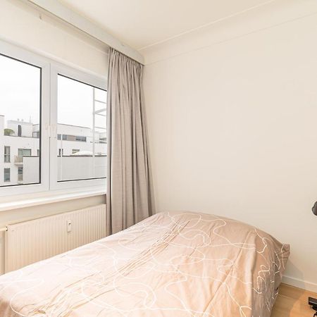 Between The Theaters Of Antwerp Apartment Bagian luar foto